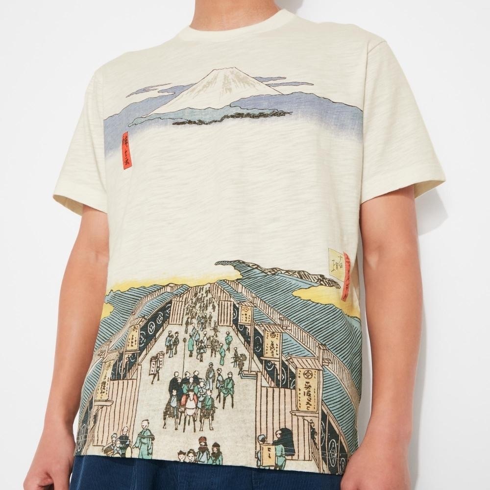 Uniqlo x Museum of Fine Arts Boston Ukiyo-e Graphic Tee, Mount Fuji, Size Medium